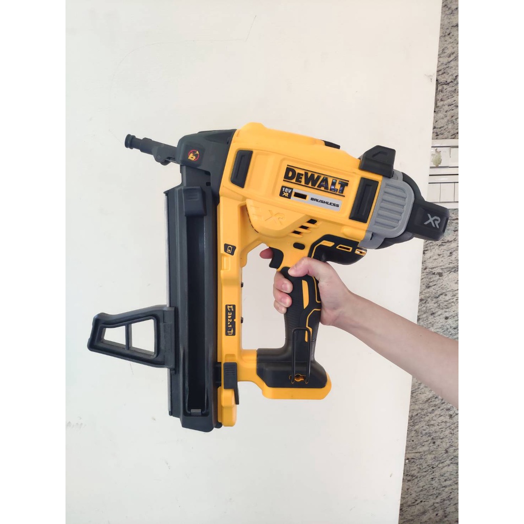 全新品 美國 DEWALT 得偉DCN890 18V 無碳刷混泥土擊釘槍 鋼樑鋼樑槍 電動釘槍 空機 公司貨