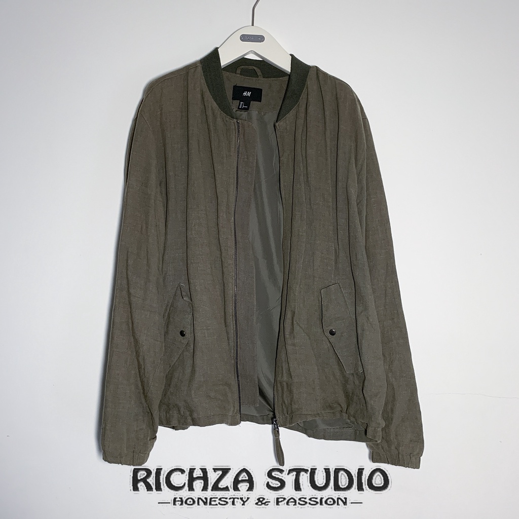 【RICHZA STUDIO】H&amp;M 軍綠色 L 號 亞麻薄外套 似 MA-1/棒球外套 二手美品