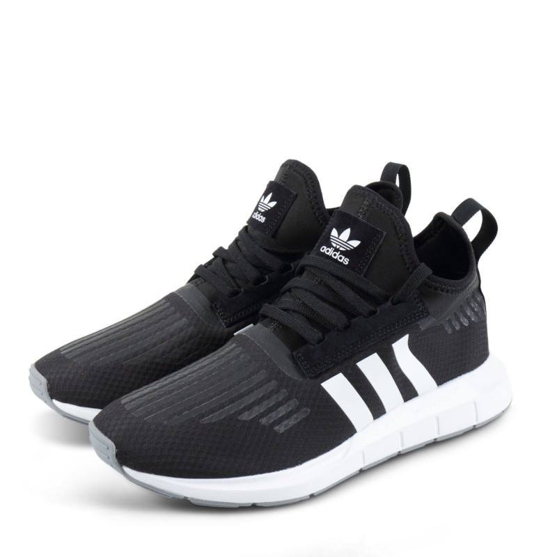 Adidas Originals Swift Run 黑白慢跑鞋休閒鞋B37701 [現貨秒發] | 蝦皮購物