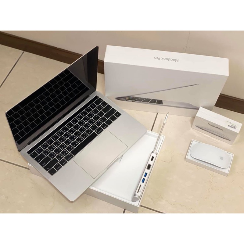 MacBook Pro 256G, 13吋2017年近全新無傷痕