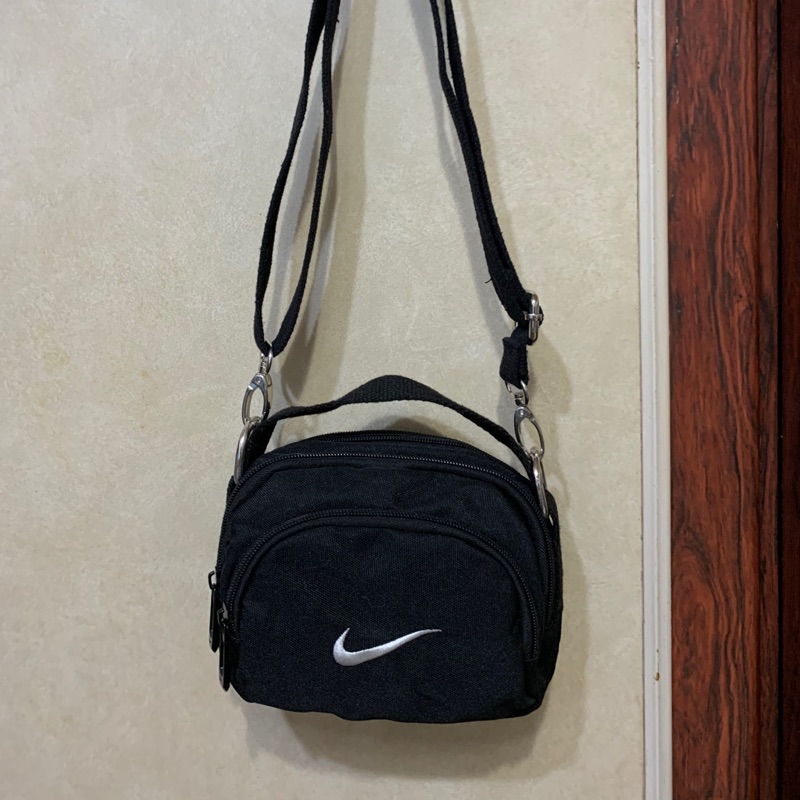 Nike 翻玩小側包 蝦皮購物