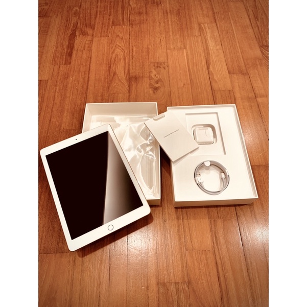 Apple 蘋果 iPad 6 128G WiFi 金色