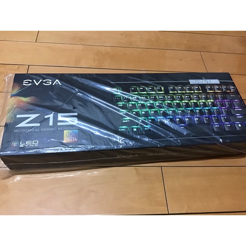 EVGA艾維克 Z15 有線/中文/RGB/銀軸/音量控制滾輪/機械式鍵盤 原價$3290
