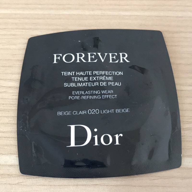 Dior 超完美持久粉底液 試用包