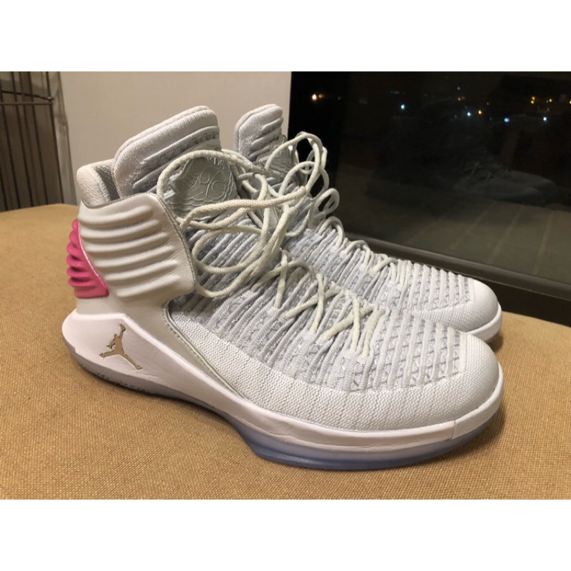 臺灣公司貨 air Jordan 32 us9 (後TPU 有改色）