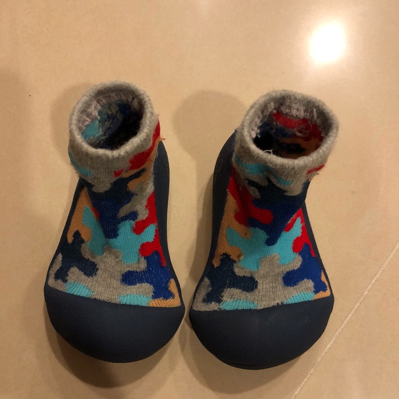 Attipas襪型學步鞋-藍底拼圖
