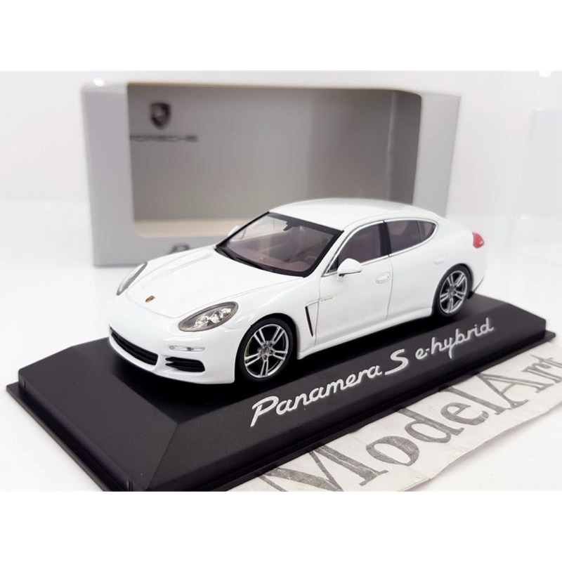1:43 保時捷原廠 Minichamps Porsche Panamera S e-Hybrid 2014白『跳水價』
