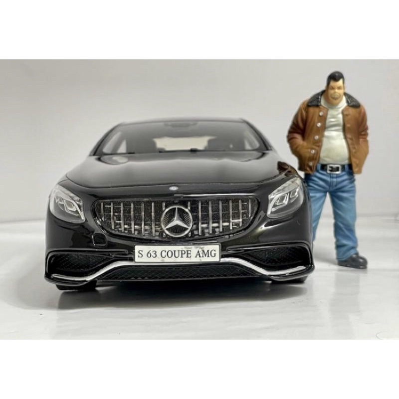 1/18模型車 Benz S63 AMG瑕疵缺件車