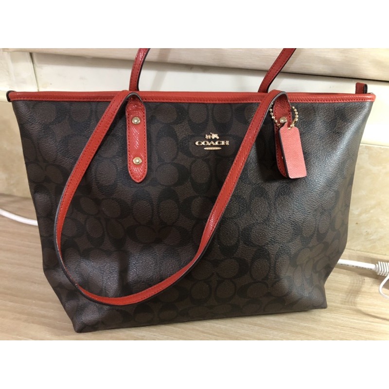 降價！！！coach雙色經典緹花老花肩背托特包YSL Chanel Gucci