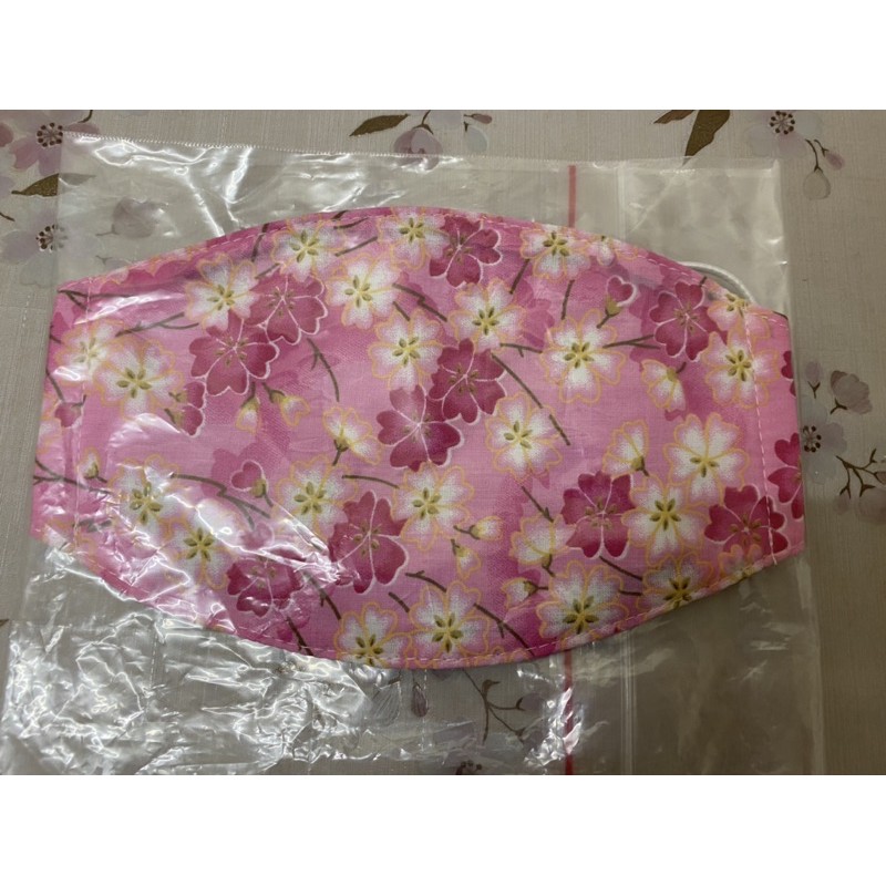 （全新）粉色櫻花活性碳口罩