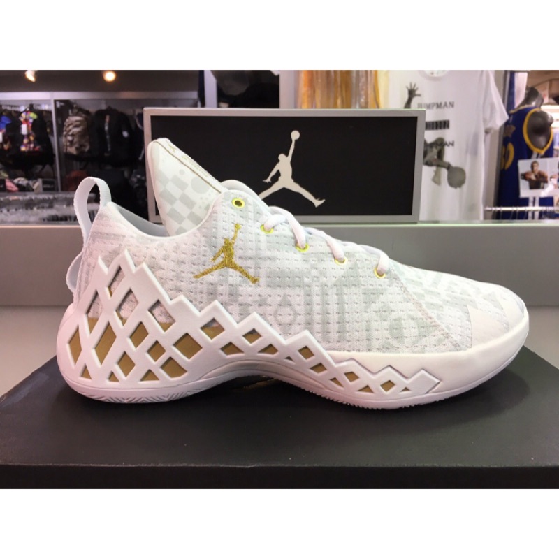 JORDAN JUMPMAN DIAMOND LOW PF白金XDR籃球鞋 CI1209-107 us10.5台灣公司貨