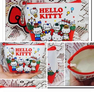 牛牛ㄉ媽*日本進口正版商品~HELLO KITTY零錢包 凱蒂貓掛勾拉鍊式收納包鑰匙圈家族遊樂園款生日禮物