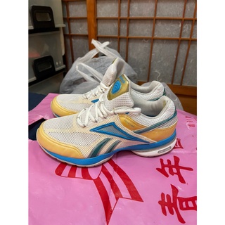 「 二手鞋 」 Reebok 女版運動休閒鞋 US7.5（白藍）68