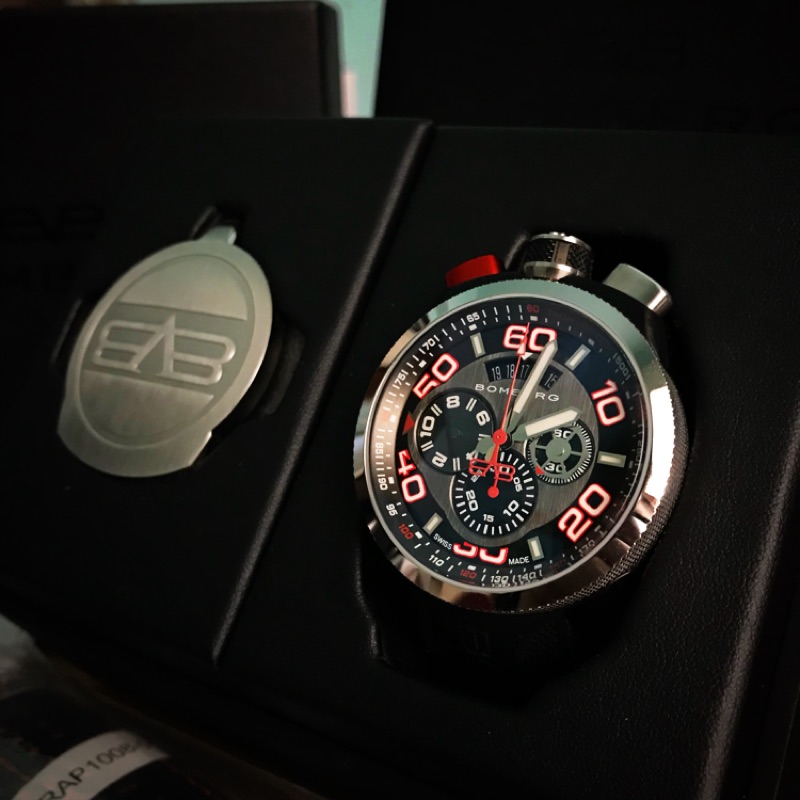 Bomberg 炸彈經典計時手錶．瑞士錶．石英機芯．BOLT-68