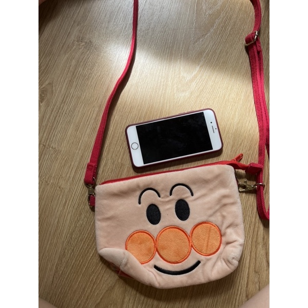 麵包超人小包（iphone當比例尺）