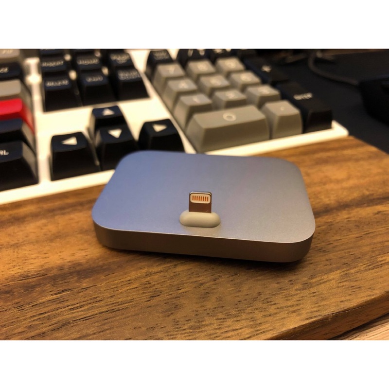 iPhone lightning 原廠充電底座 台中可面交