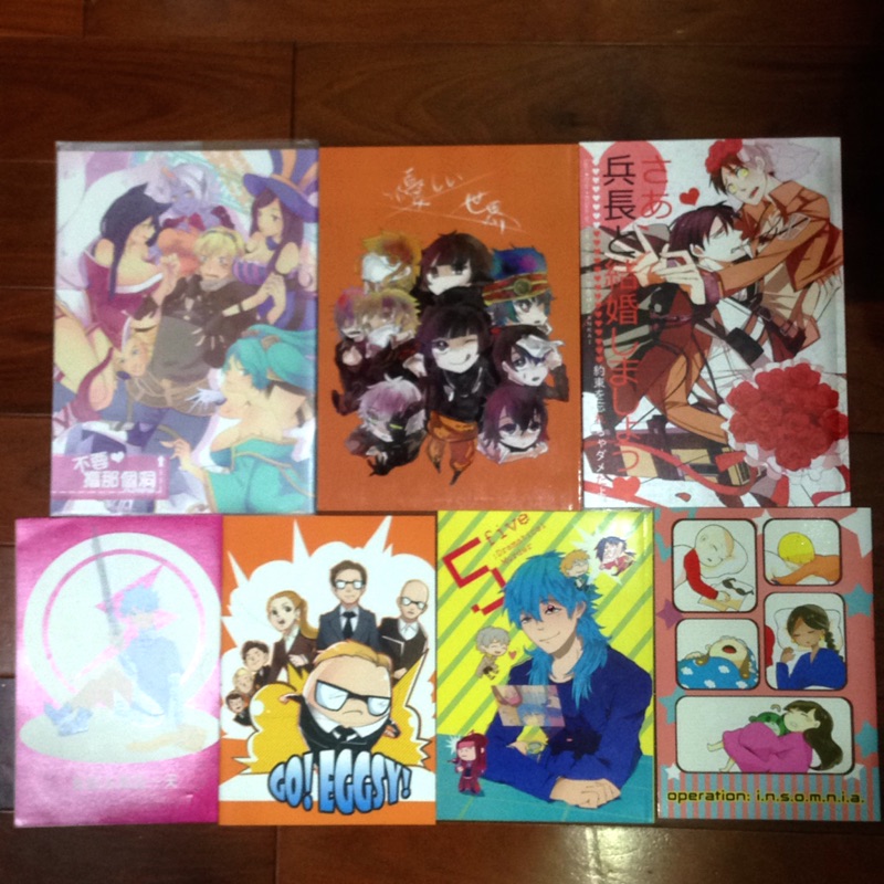 二手 同人誌出清 進擊的巨人 小孩大聯盟 Dmmd 金牌特務 英雄聯盟 Neru家 蝦皮購物