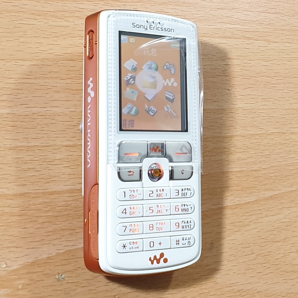 出清經典收藏 Sony Ericsson W800i 200萬 橘白配色  更換原廠全新外殼