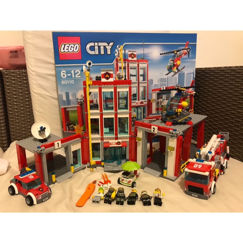 Lego City 60110 樂高城市系列 消防局 附盒子說明書