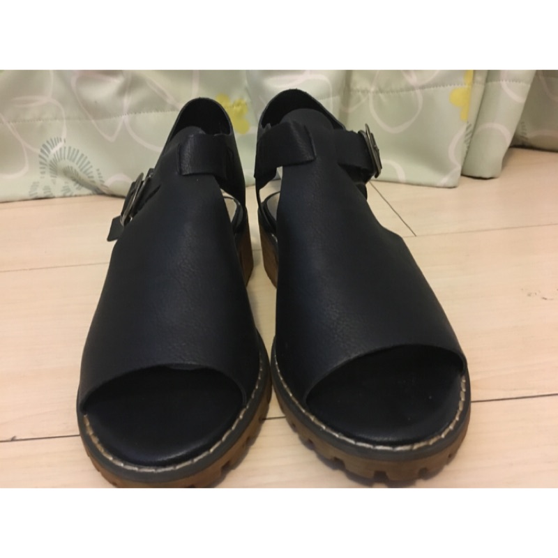 日貨 2.Maa 厚底涼鞋 購入於台中大遠百店