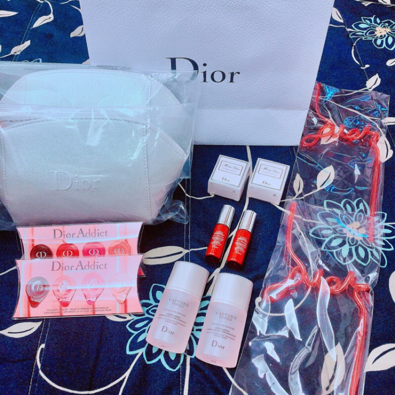 迪奧 Dior 化妝包 癮誘超模漆光唇釉 花漾淡香水 極效賦活全能防禦乳 逆時完美再造精華化妝水 吸管 夢幻美肌萃