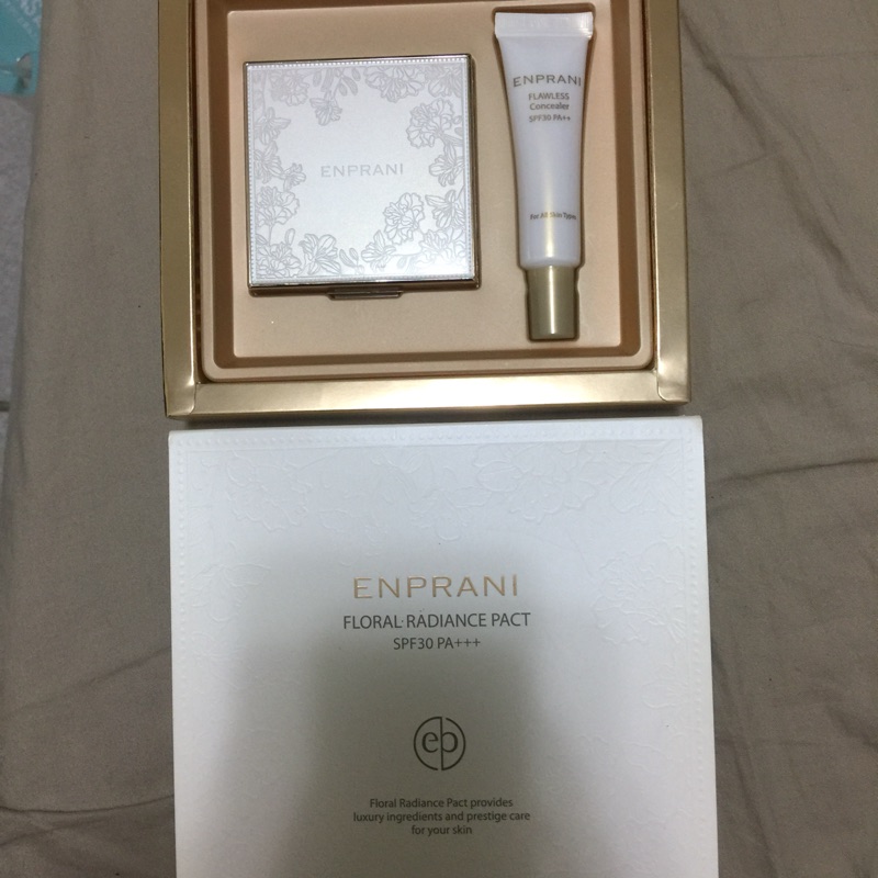 Enprani 蜜粉餅21+遮瑕 spf30 pa+++