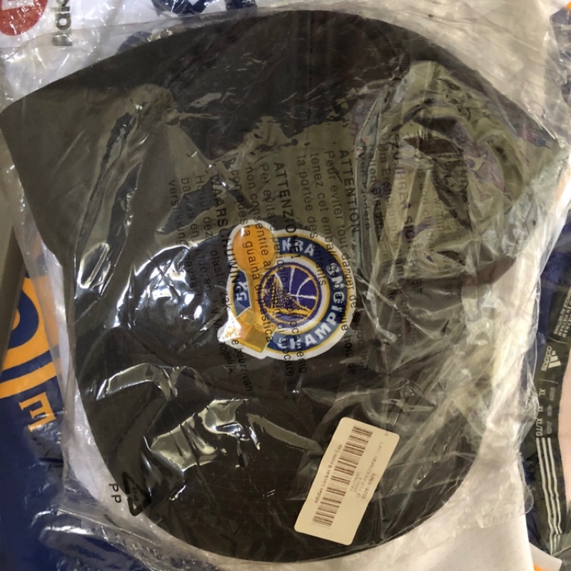 NBA Golden State Warriors 金州勇士 2017 NBA總冠軍 金盃 球帽 帽子 全新未拆封 球衣