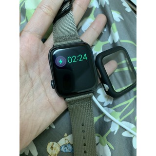 （售出）二手7月購入⌚️Apple Watch🍎Series 5 GPS版 44mm 太空灰鋁金屬錶殼配黑色運動錶帶