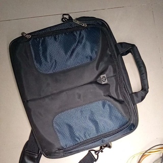 HP 原廠大筆電腦袋質優用過一次上班公事包