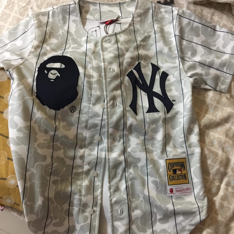 (Sold)Bape x 洋基 棒球衫