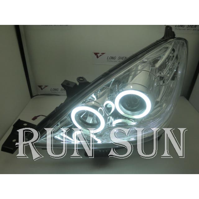 ●○RUN SUN 車燈,車材○● 全新 豐田 INNOVA 大人物 LED 光圈R8晶鑽魚眼 大燈  一對 台灣製造