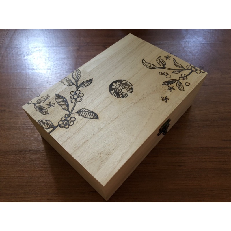星巴克經典薄餅禮盒的桐木木盒