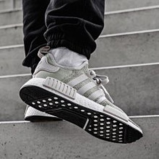 b76079 adidas