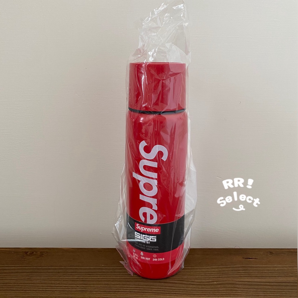 [RRselect] Supreme SIGG Vacuum Insulated 0.75L Bottle Red