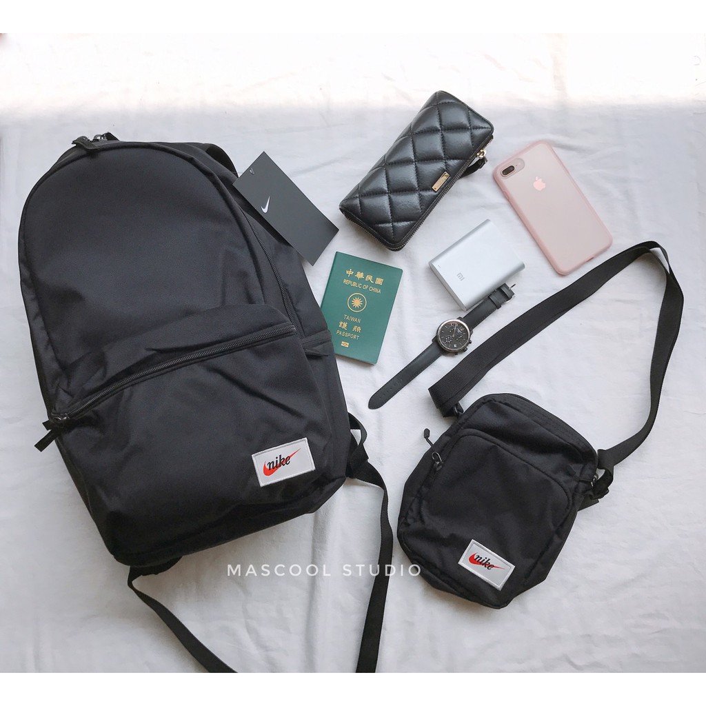【MasCool】 NIKE Backpack BUM BAG 後背包  腰包  斜背包 運動腰包 BA4990-010
