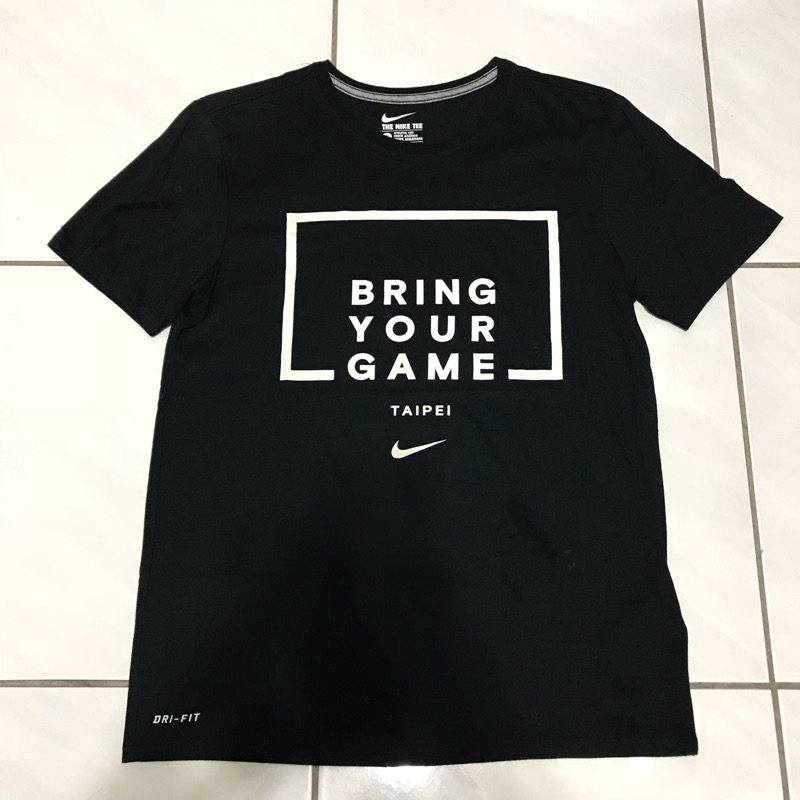 NIKE 短袖 TEE 黑色 男生 bring your game taipei 台北