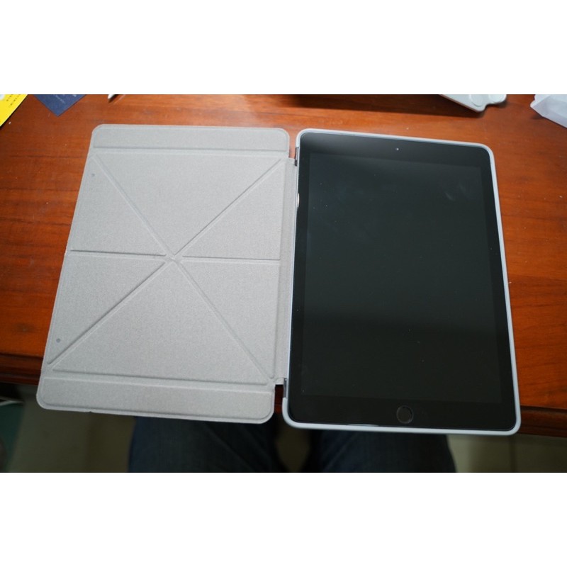 ipad 2018 32g 太空灰