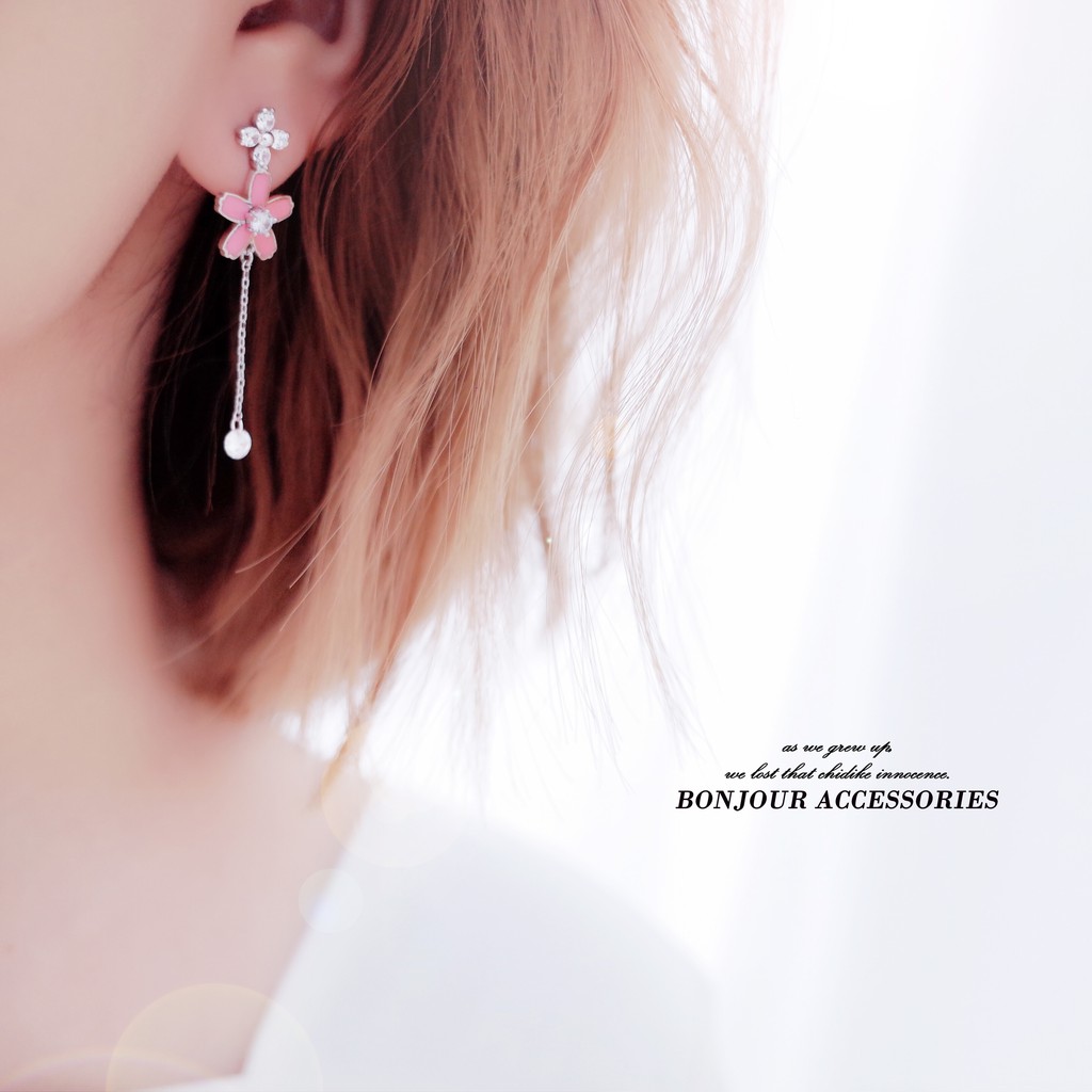 韓國花朵造型不對稱 造型 925銀針 耳環【Bonjouracc】
