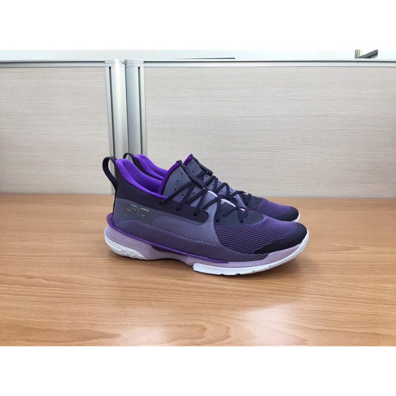 curry 7 international women's day