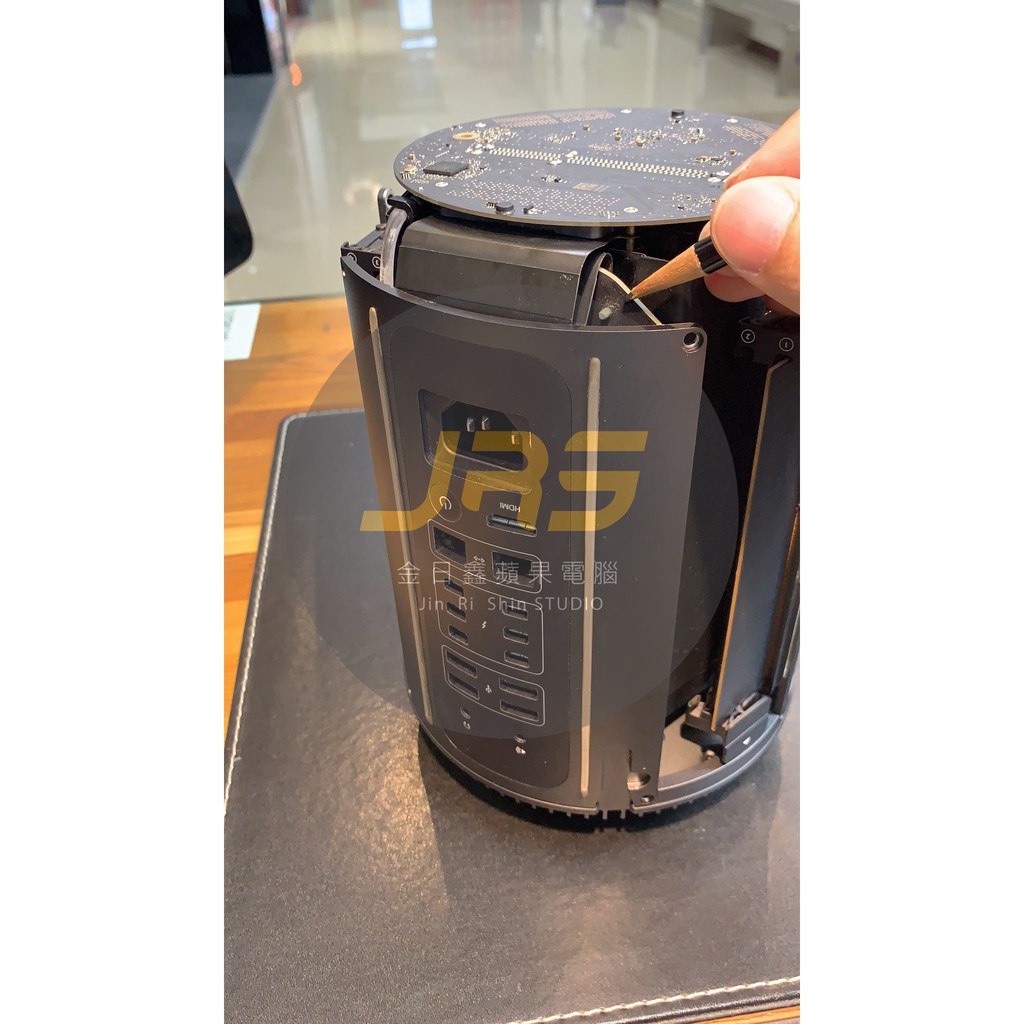 【金日鑫】APPLE 蘋果 Mac Pro 垃圾桶 A1481 主機板 面板 無法開機 升級 保養