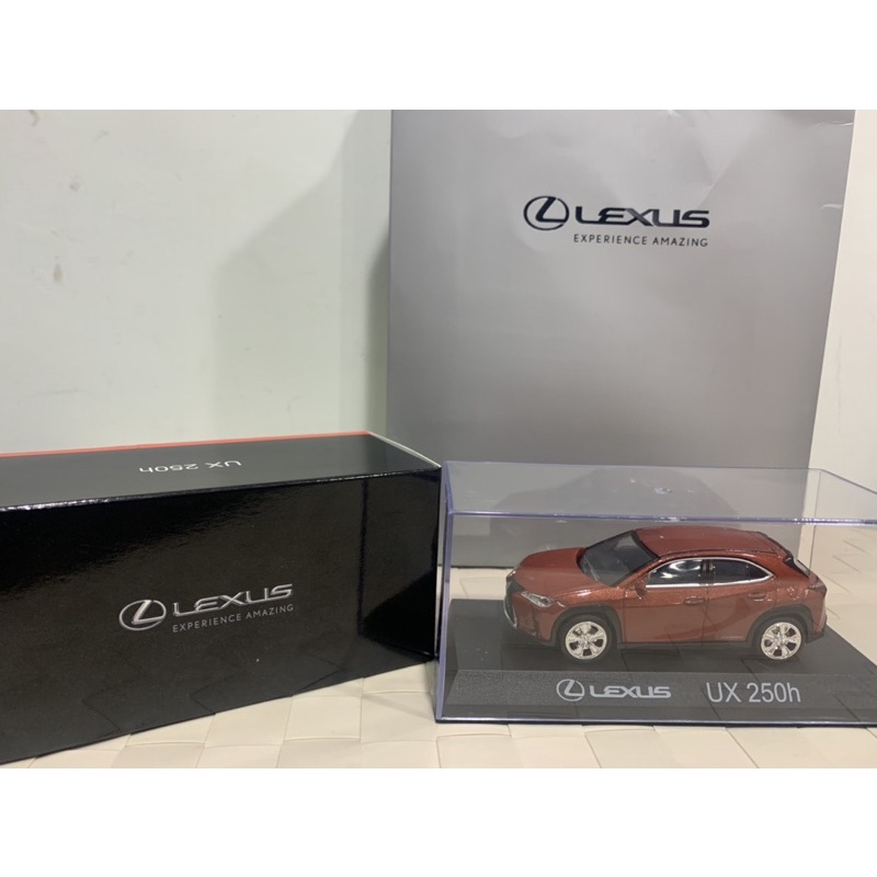 LEXUS  模型車 UX250h玩具模型車