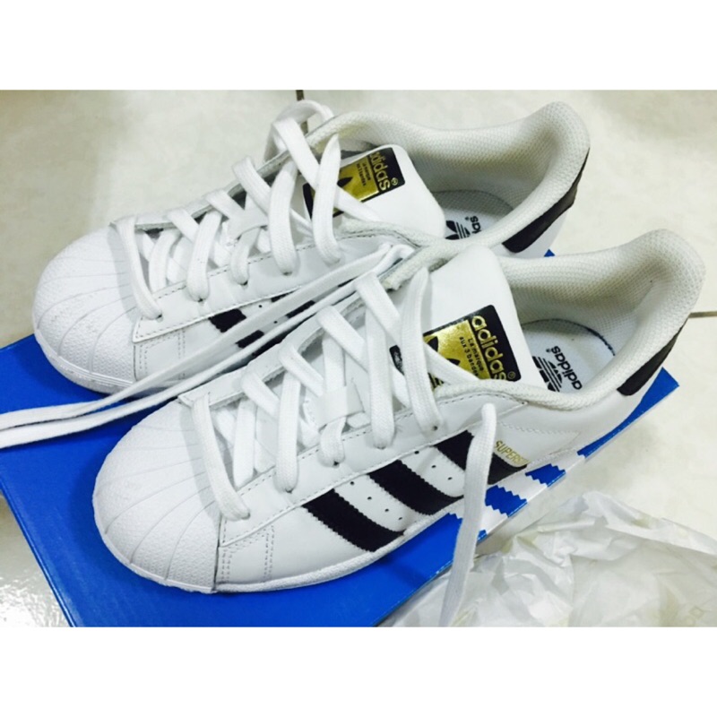 adidas superstar  白底黑線 金標 （日版22）