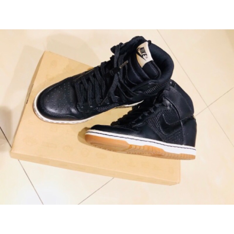 nike dunk sky hi mesh