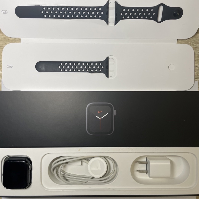 Apple Watch S5 40mm GPS Nike Sport Band 二手