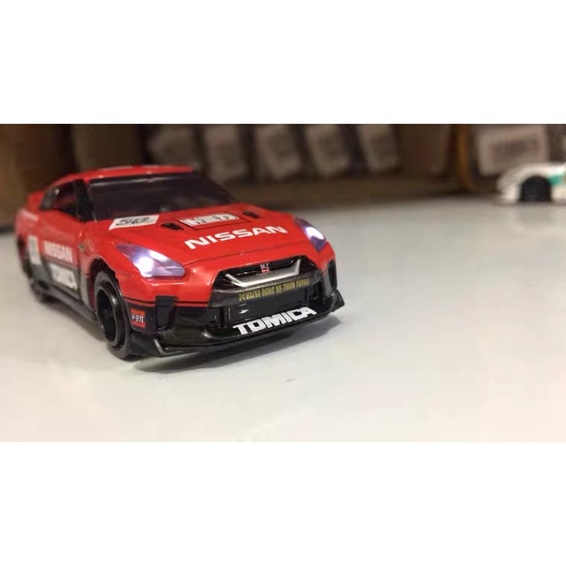 Tomica Nissan GT-R 50週年紀念版仕樣發光版 二改 限定