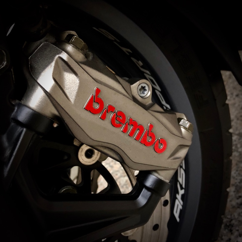 AK550 brembo 卡鉗反光字樣貼紙 （顏色可混搭）