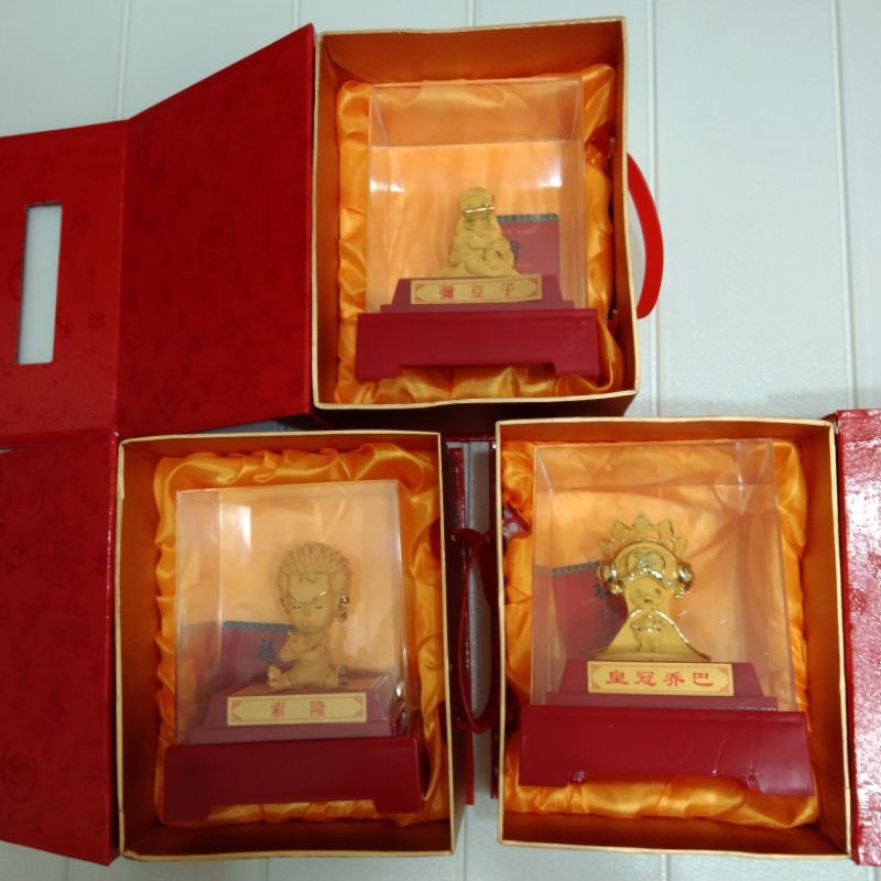 全新 現貨 娃娃機 商品 絨 沙金 藝術 品 典藏 皇冠 喬巴 索隆 彌豆子