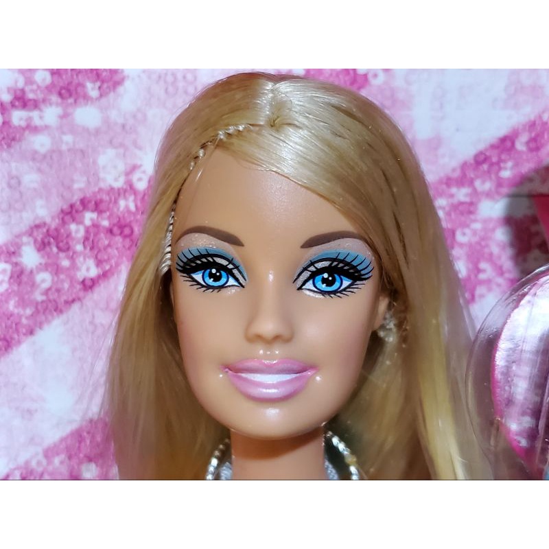 🔮現貨🔮古董收藏正版美泰時尚達人芭比娃娃 Target 出售 - 2009 Barbie Glitz Doll Blue