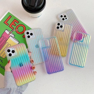 💕臺灣新貨直發🔥ins鐳射漸變 iPhone11手機殼 x/xsmax彩虹行李箱紋iphone 8p套7plus