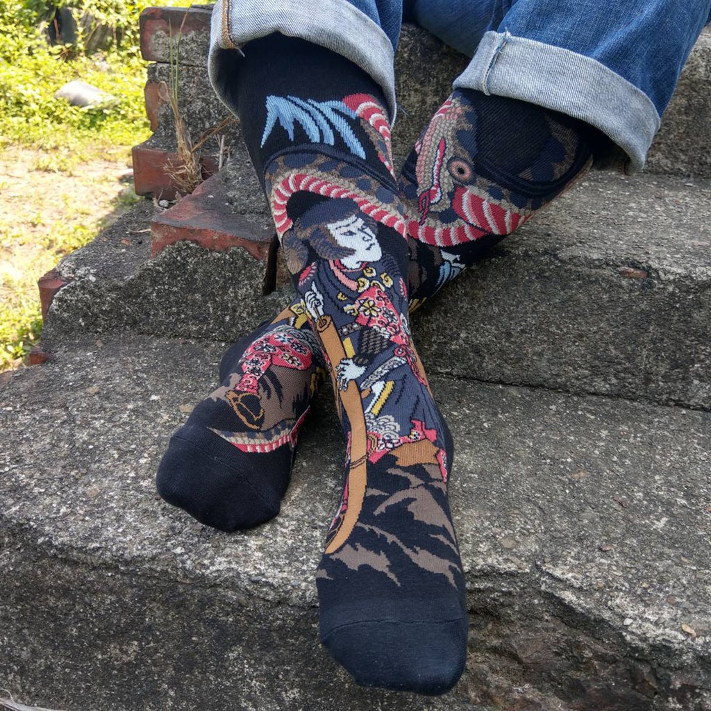 【台灣製造】武者鏡 大蛇 妖怪襪 浮世繪 版畫 日本襪子 襪子 綿襪 日本名畫 名畫襪 針織襪 藝術襪 長襪 中筒襪